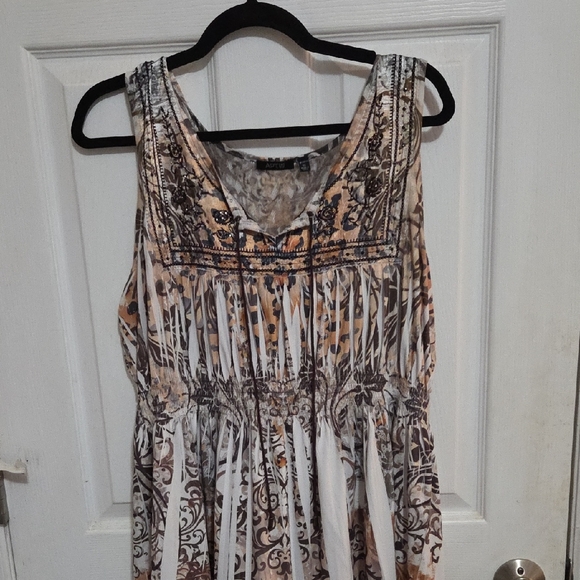 Apt. 9 Sleeveless Dress with Neutral Tones - Picture 2 of 5